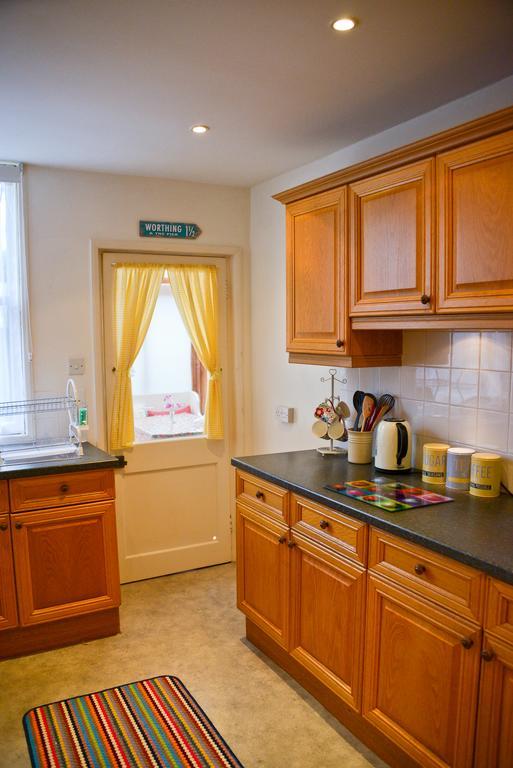 Queens Apartment Worthing Eksteriør billede